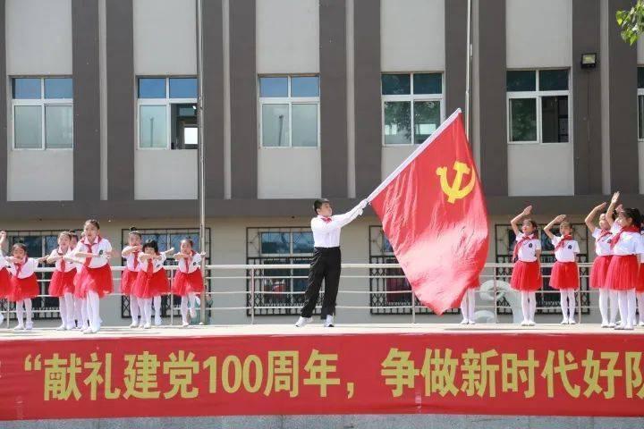 一个不存在的中国人,却让外国人害怕了100年,如今还相信他真存在